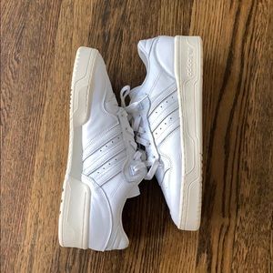 Adidas Rivalry Low sneakers